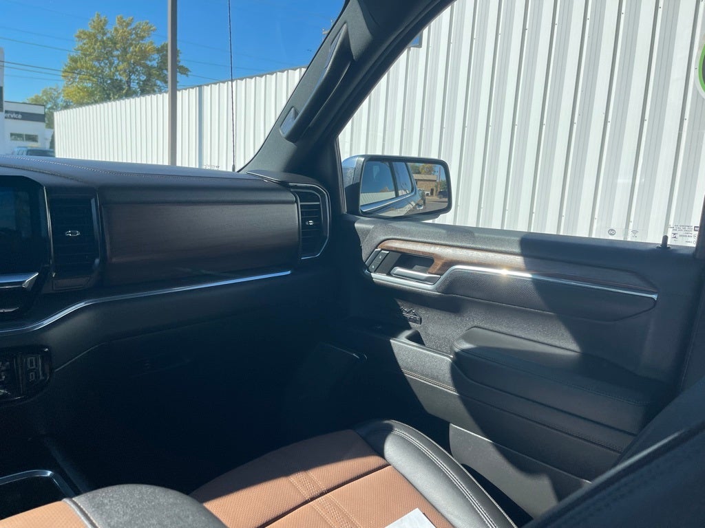 2023 Chevrolet Silverado 1500 4WD Crew Cab Short Bed High Country