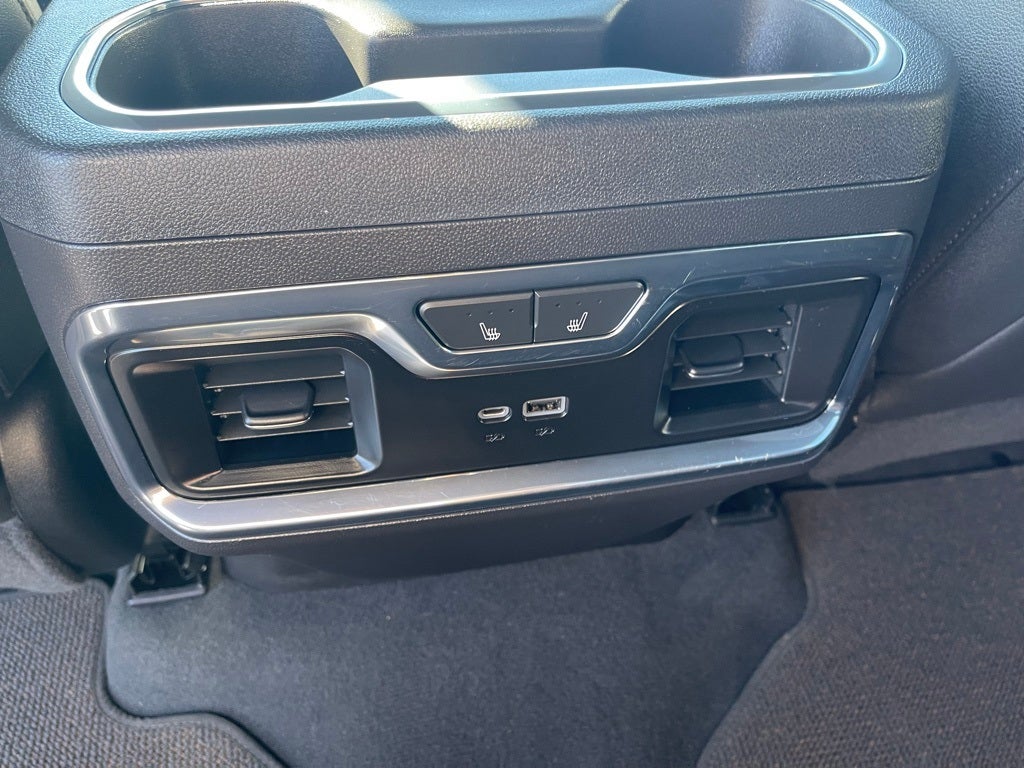 2023 Chevrolet Silverado 1500 4WD Crew Cab Short Bed High Country