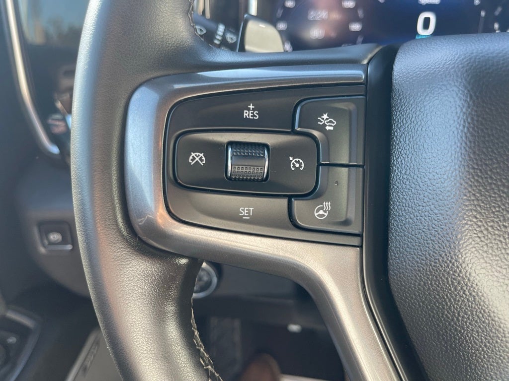 2023 Chevrolet Silverado 1500 4WD Crew Cab Short Bed High Country