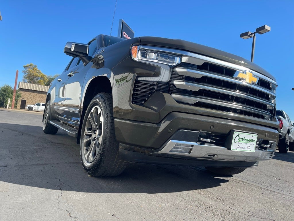 2023 Chevrolet Silverado 1500 4WD Crew Cab Short Bed High Country