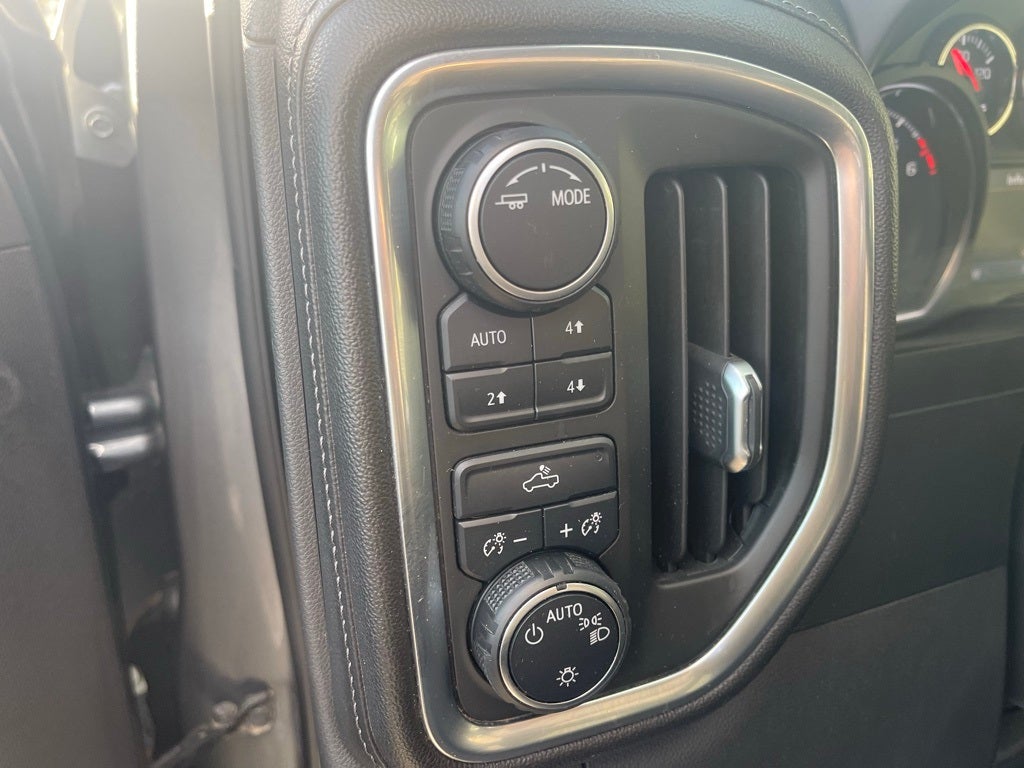 2020 Chevrolet Silverado 1500 4WD Crew Cab Short Bed LT