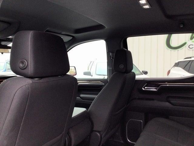 2022 GMC Sierra 1500 4WD Crew Cab Short Box Elevation