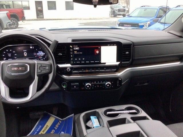 2022 GMC Sierra 1500 4WD Crew Cab Short Box Elevation