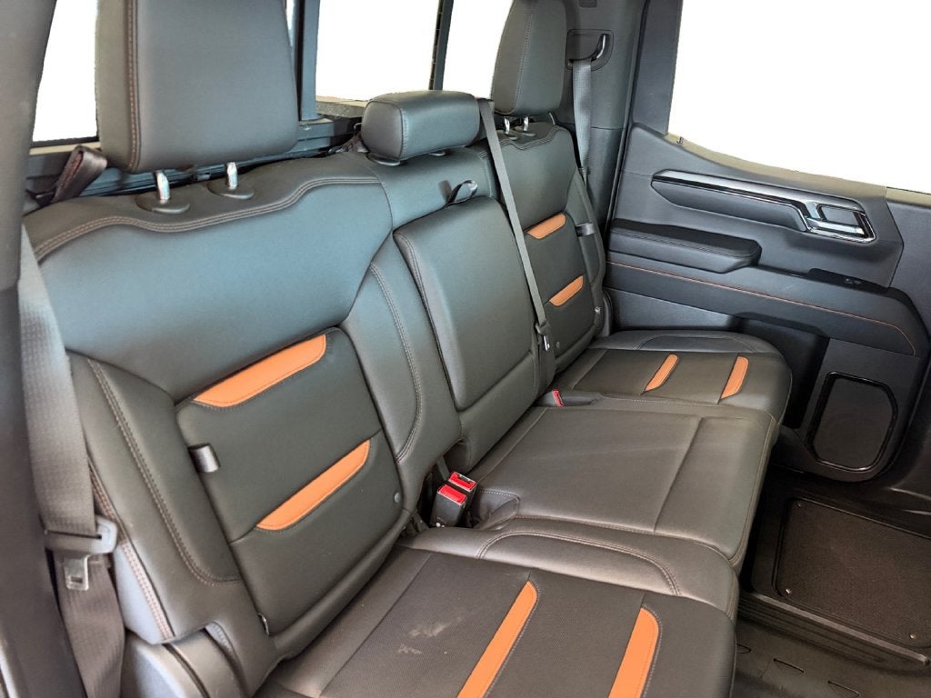 2023 GMC Sierra 1500 4WD Crew Cab Standard Box AT4