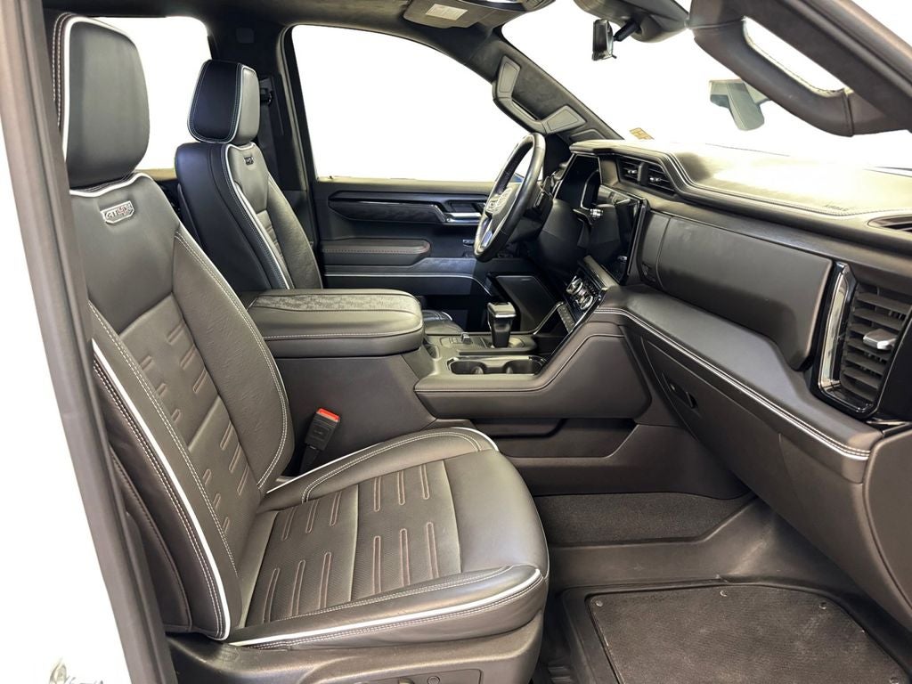 2023 GMC Sierra 1500 4WD Crew Cab Short Box AT4X