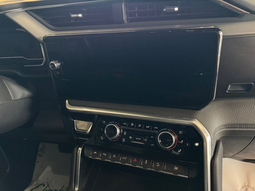 2023 GMC Sierra 1500 4WD Crew Cab Short Box Denali