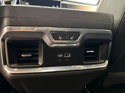 2023 GMC Sierra 1500 4WD Crew Cab Short Box Denali
