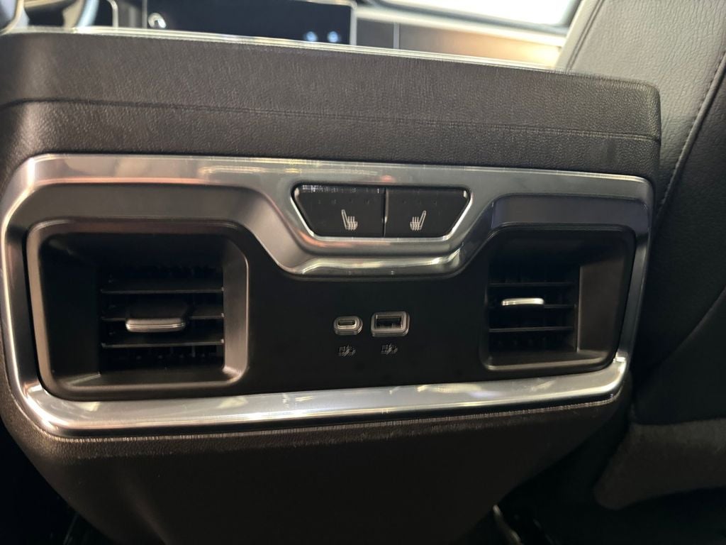 2023 GMC Sierra 1500 4WD Crew Cab Short Box Denali