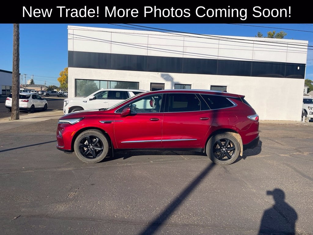 2023 Buick Enclave Essence AWD