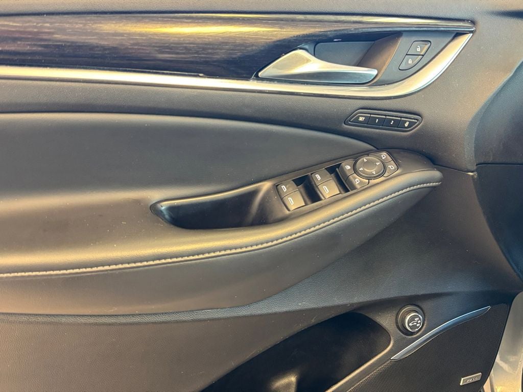 2019 Buick Enclave AWD Avenir