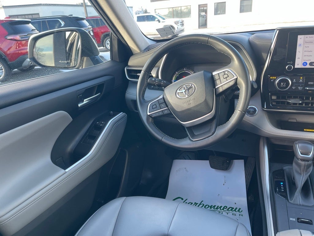 2023 Toyota Highlander Hybrid XLE