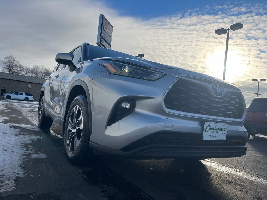 2023 Toyota Highlander Hybrid XLE