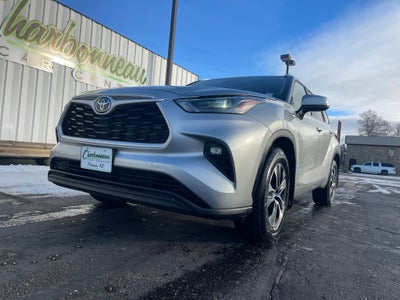 2023 Toyota Highlander Hybrid XLE