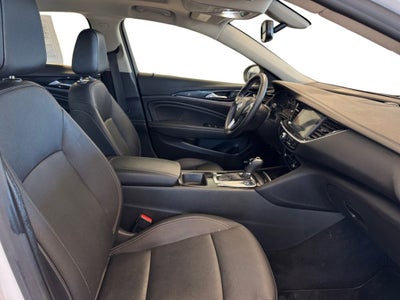 2019 Buick Regal Sportback FWD Essence